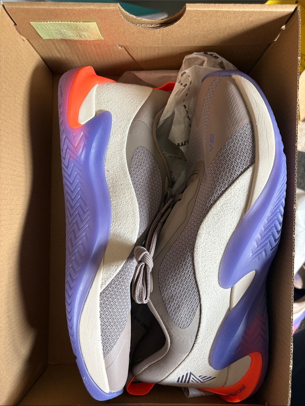R.A.D. ONE V2GLOBAL CINDER/PURPLE